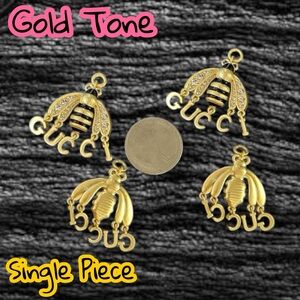 🆕 Listing - Single Piece Rare Gold Tone Bee Zipper Pull Charm